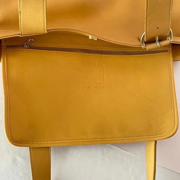 Coach Vintage Soho Lafayette 4140 Shoulder Tote Bag Chamois Yellow Leather - Picture 11 of 16